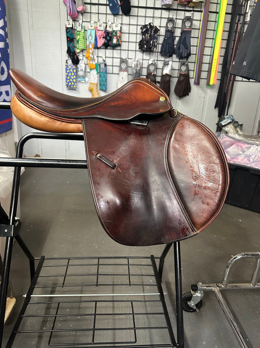Consignment Dover Circuit Saddle 16" M