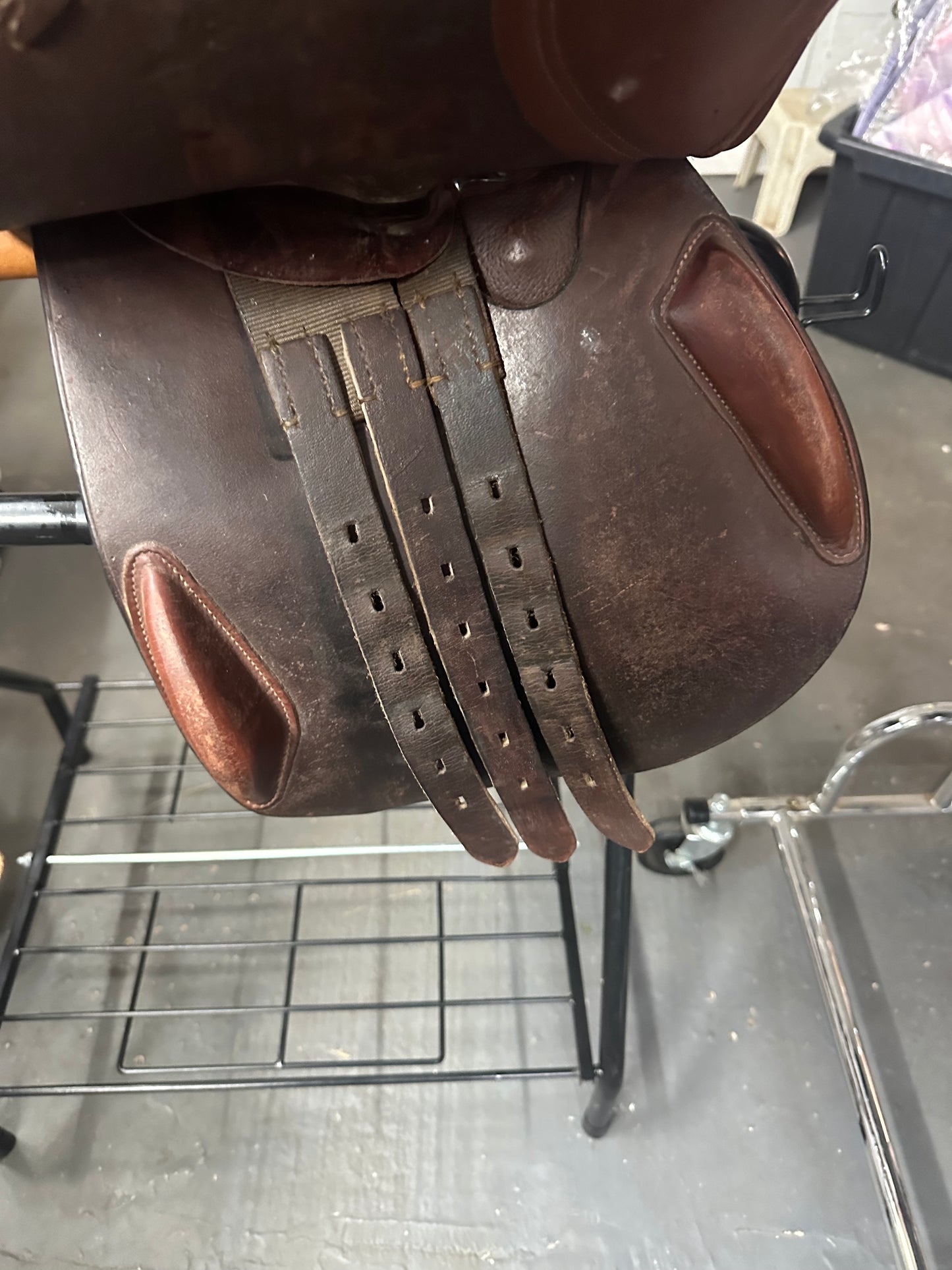 Consignment Dover Circuit Saddle 16" M